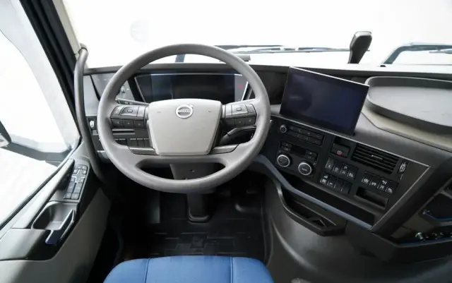 VOLVO FH 500 / XXL / ZESTAW TANDEM PRZEJAZDOWY 120 M3 / 2024 / I-PARK COOL / ZAWIESIE DOKI DO WÓZKA / OŚ PODNOSZONA / ALUFELGI / PRZYCZEPA WECON / PO KONTRAKCIE SERWISOWYM 