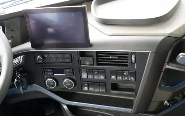 VOLVO FH 500 / XXL / ZESTAW TANDEM PRZEJAZDOWY 120 M3 / 2024 / I-PARK COOL / ZAWIESIE DOKI DO WÓZKA / OŚ PODNOSZONA / ALUFELGI / PRZYCZEPA WECON / PO KONTRAKCIE SERWISOWYM 