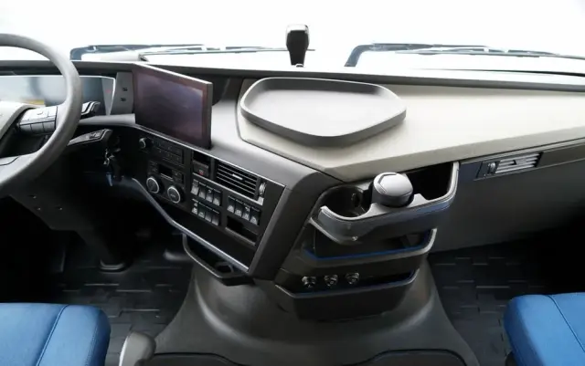 VOLVO FH 500 / XXL / ZESTAW TANDEM PRZEJAZDOWY 120 M3 / 2024 / I-PARK COOL / ZAWIESIE DOKI DO WÓZKA / OŚ PODNOSZONA / ALUFELGI / PRZYCZEPA WECON / PO KONTRAKCIE SERWISOWYM 