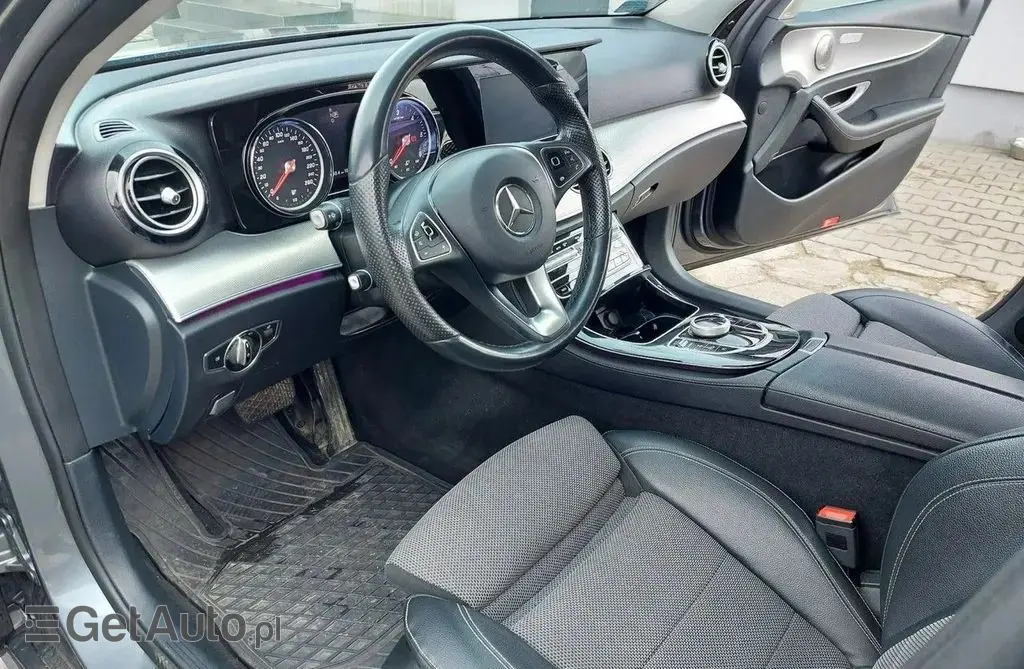 MERCEDES-BENZ Klasa E 