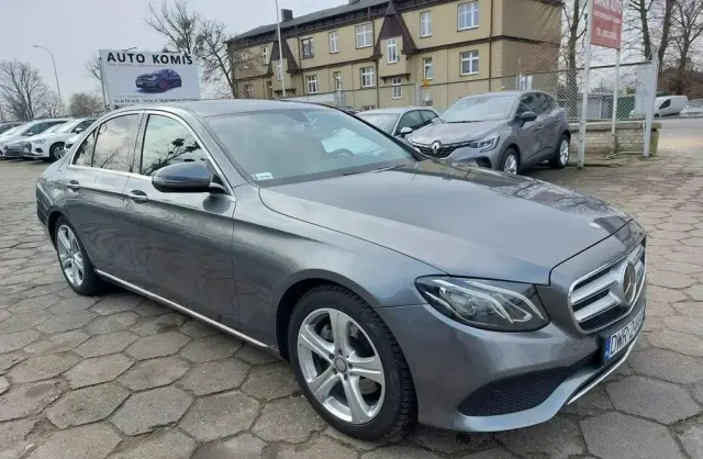 MERCEDES-BENZ Klasa E 