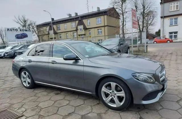 MERCEDES-BENZ Klasa E 