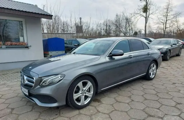 MERCEDES-BENZ Klasa E 