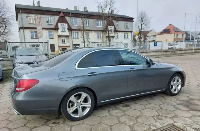 MERCEDES-BENZ Klasa E 
