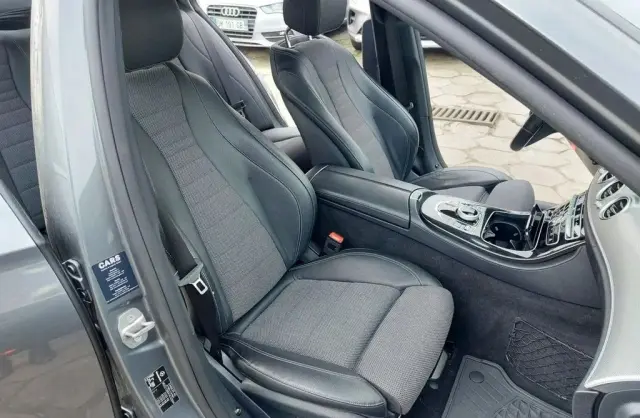 MERCEDES-BENZ Klasa E 