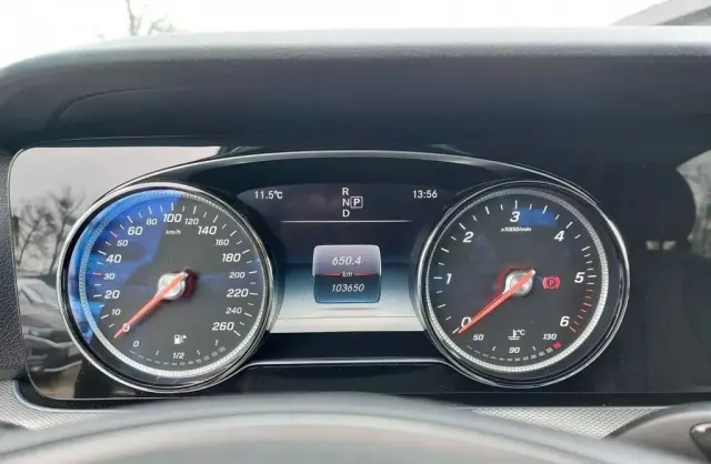 MERCEDES-BENZ Klasa E 