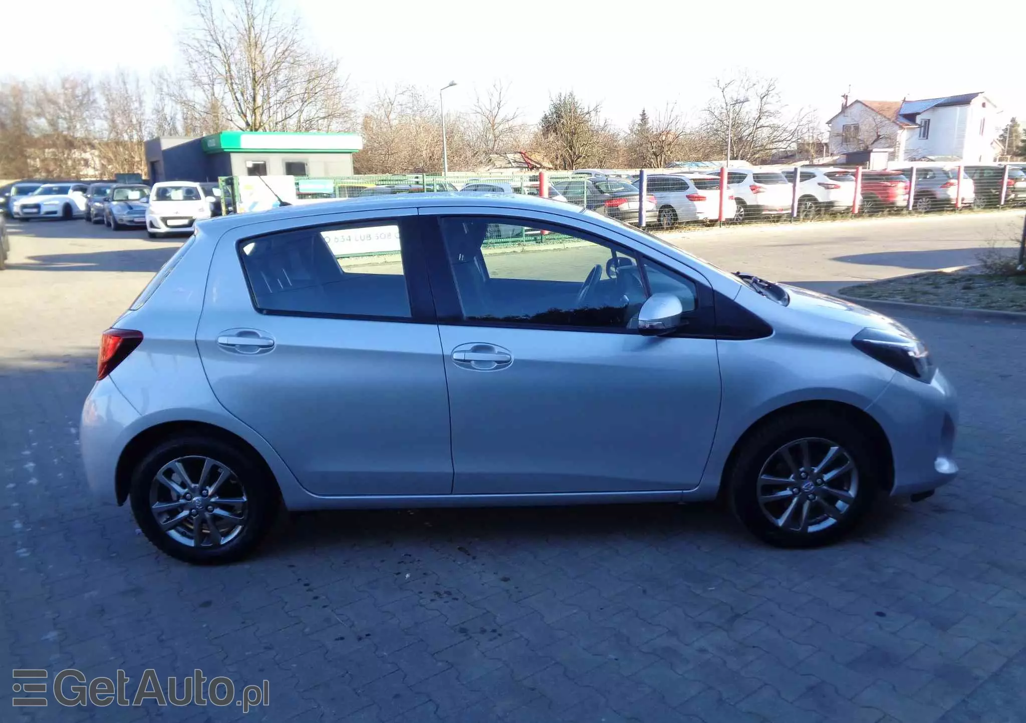TOYOTA Yaris 1.33 Selection Platinum MS