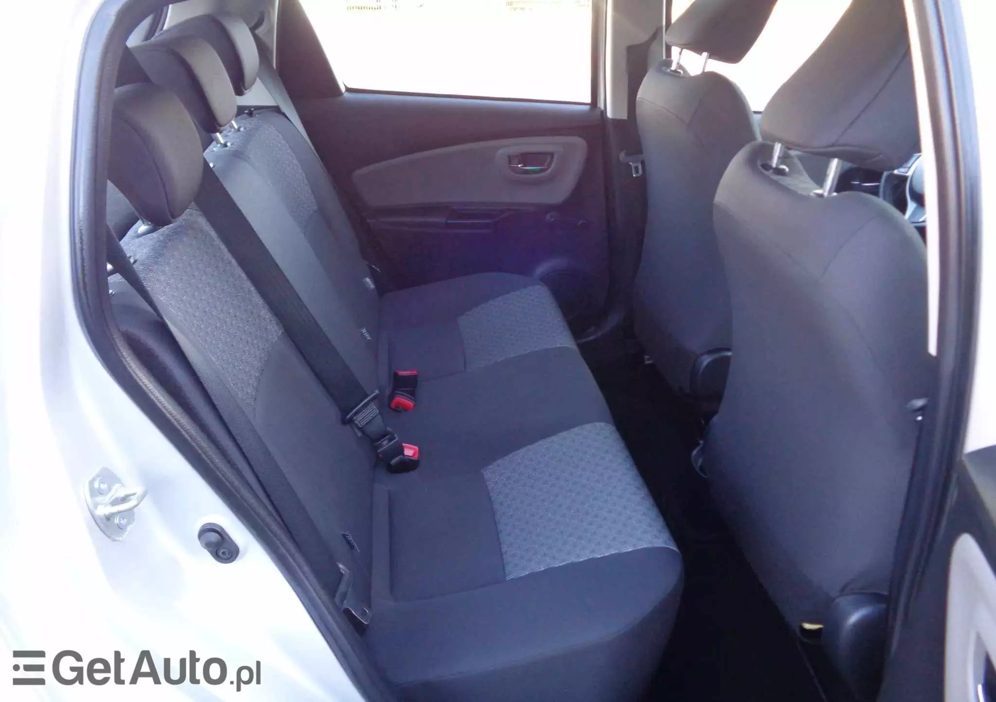 TOYOTA Yaris 1.33 Selection Platinum MS