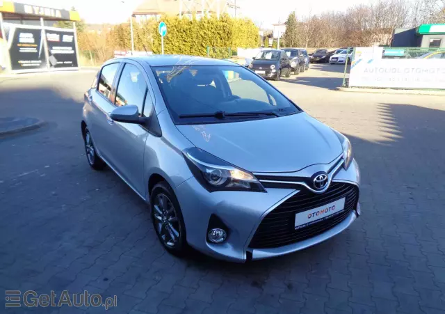 TOYOTA Yaris 1.33 Selection Platinum MS
