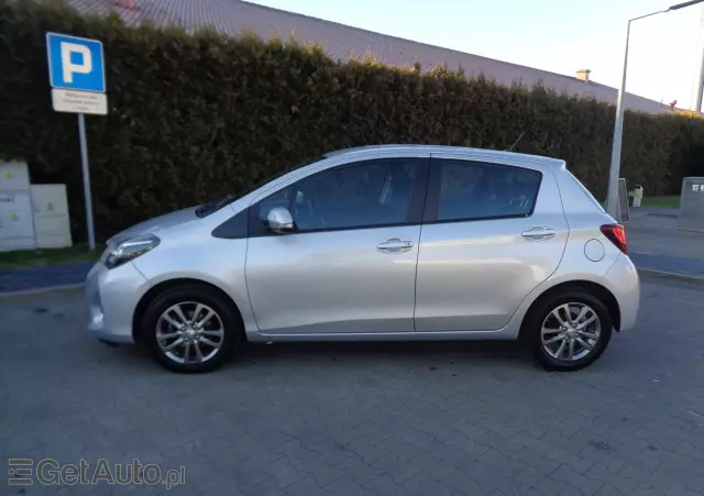 TOYOTA Yaris 1.33 Selection Platinum MS