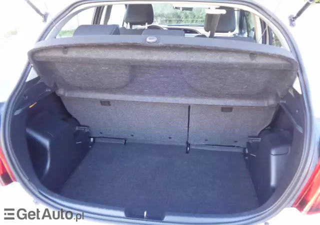 TOYOTA Yaris 1.33 Selection Platinum MS