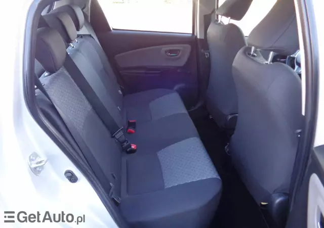 TOYOTA Yaris 1.33 Selection Platinum MS