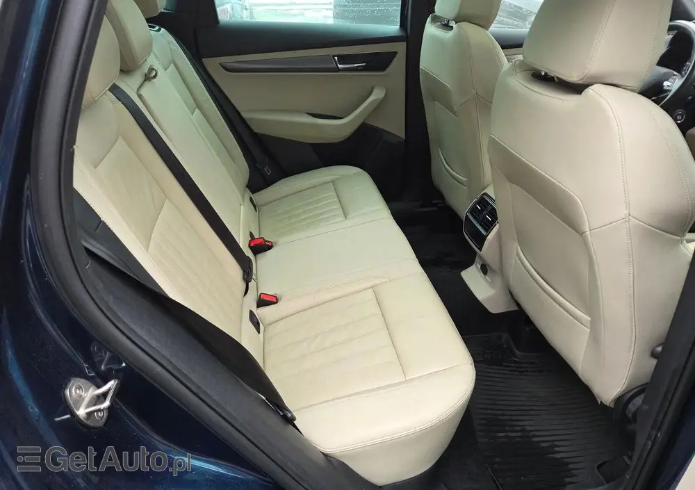 SKODA Karoq 2.0 TDI SCR 4x4 Style DSG