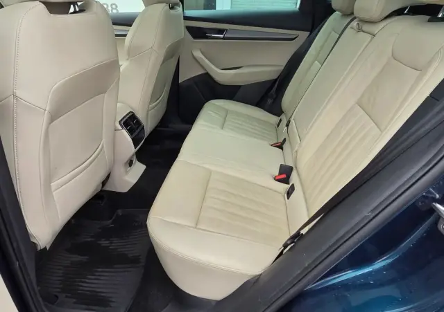 SKODA Karoq 2.0 TDI SCR 4x4 Style DSG