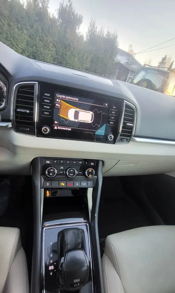 SKODA Karoq 2.0 TDI SCR 4x4 Style DSG