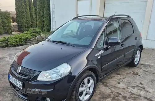 SUZUKI SX4 