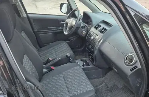SUZUKI SX4 