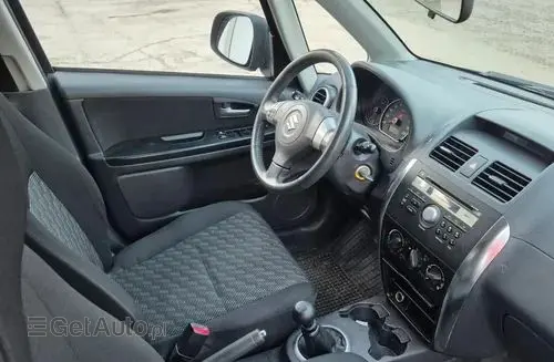 SUZUKI SX4 