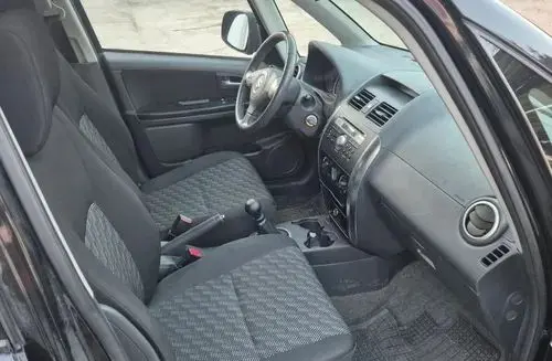 SUZUKI SX4 