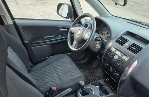 SUZUKI SX4 