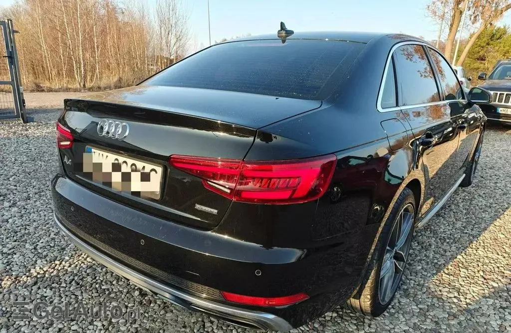 AUDI A4 
