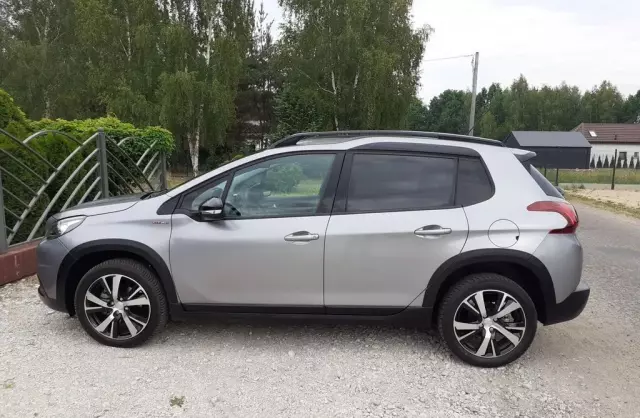 PEUGEOT 2008 