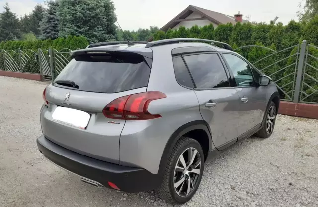 PEUGEOT 2008 