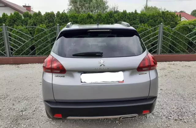 PEUGEOT 2008 