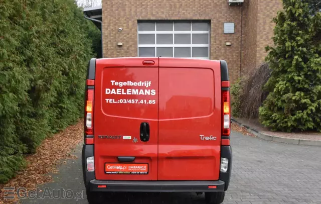 RENAULT Trafic 