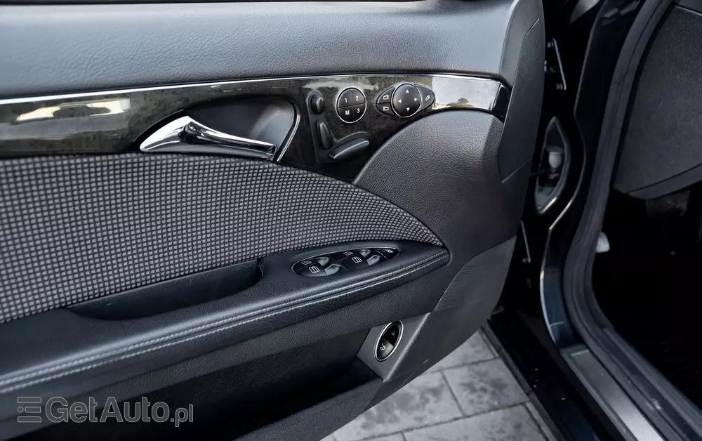 MERCEDES-BENZ Klasa E 