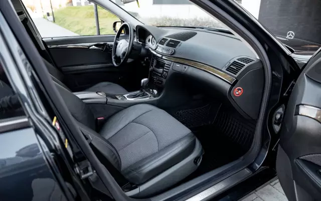 MERCEDES-BENZ Klasa E 