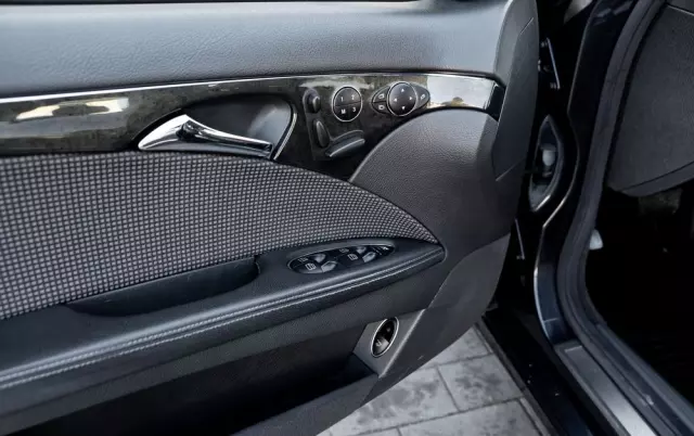 MERCEDES-BENZ Klasa E 