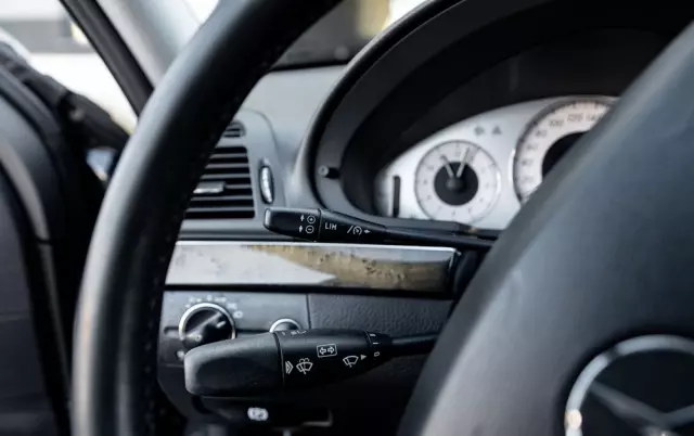 MERCEDES-BENZ Klasa E 