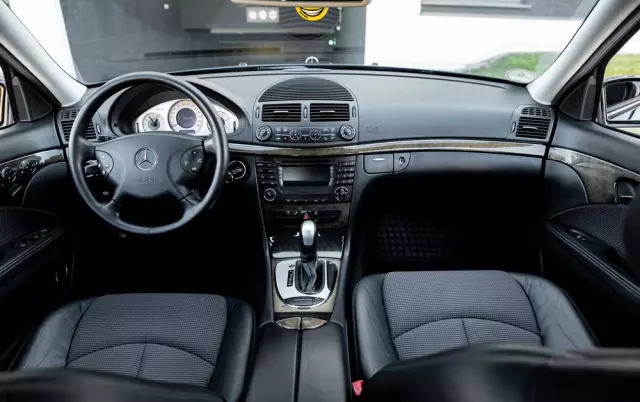 MERCEDES-BENZ Klasa E 