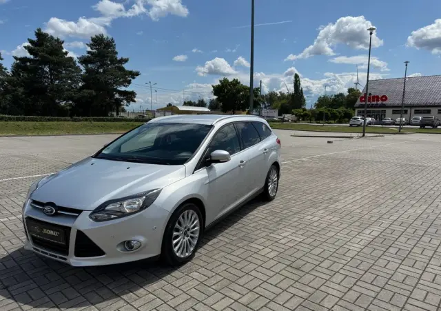 FORD Focus 1.0 EcoBoost Start-Stopp-System Titanium