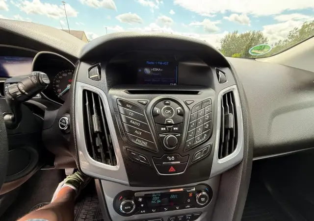 FORD Focus 1.0 EcoBoost Start-Stopp-System Titanium