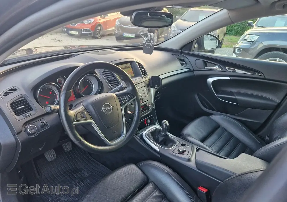OPEL Insignia 