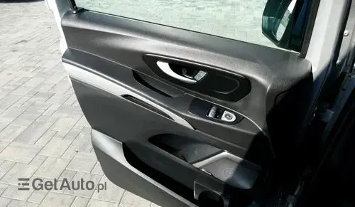 MERCEDES-BENZ Klasa V 