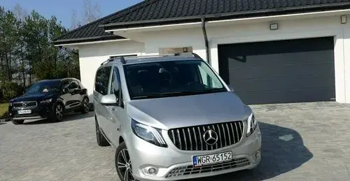 MERCEDES-BENZ Klasa V 