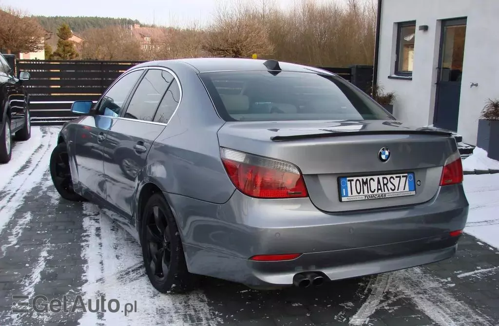 BMW Seria 5 525d (177 KM)
