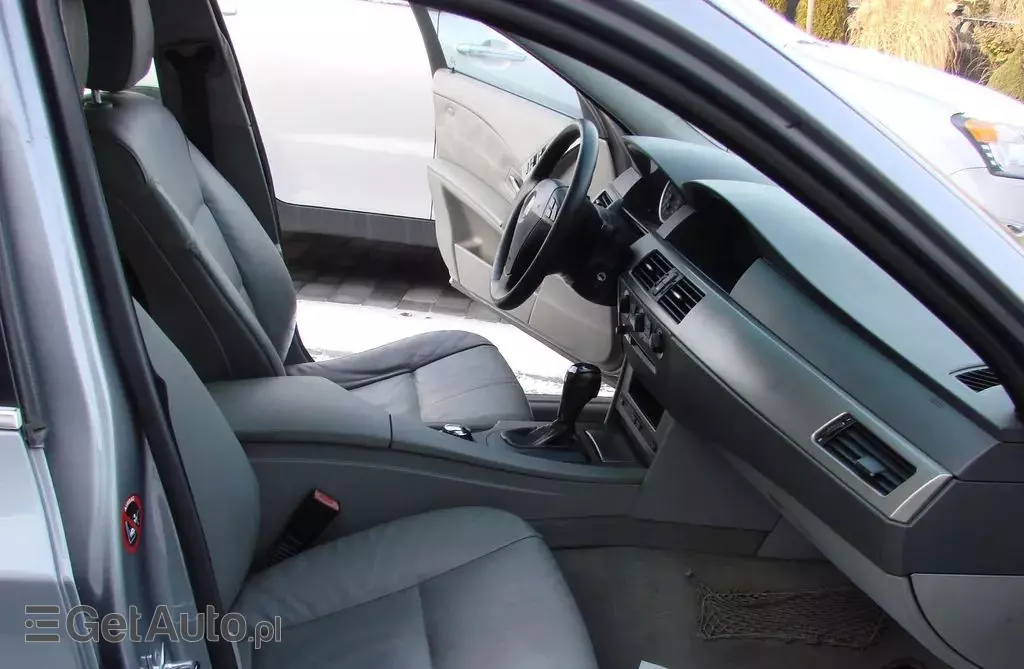 BMW Seria 5 525d (177 KM)
