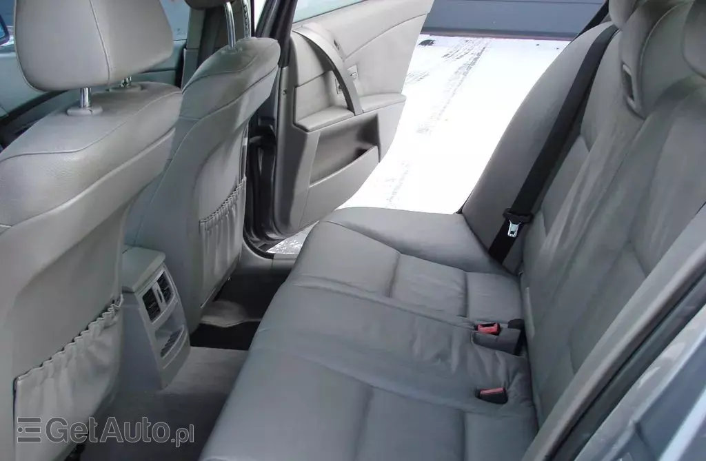 BMW Seria 5 525d (177 KM)