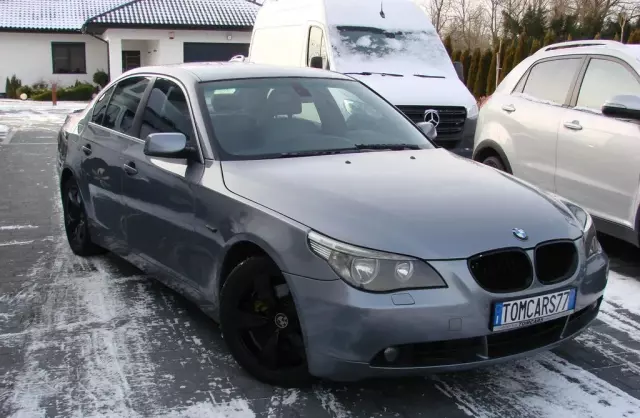 BMW Seria 5 525d (177 KM)