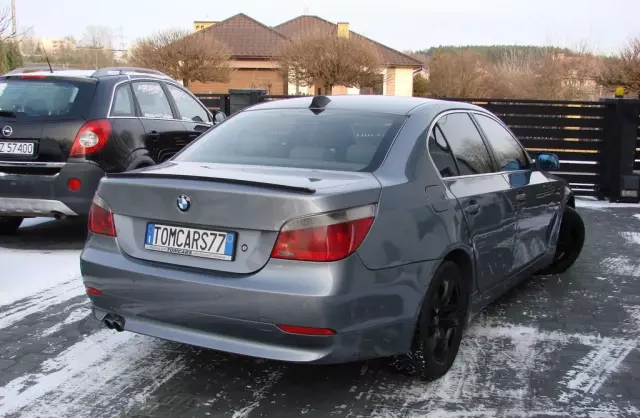 BMW Seria 5 525d (177 KM)