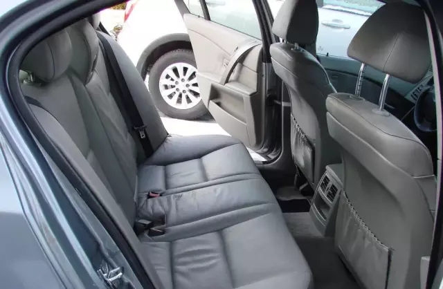 BMW Seria 5 525d (177 KM)