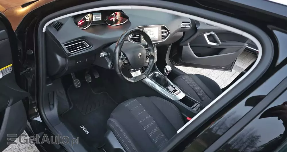 PEUGEOT 308 SW BlueHDi 120 Stop & Start Allure