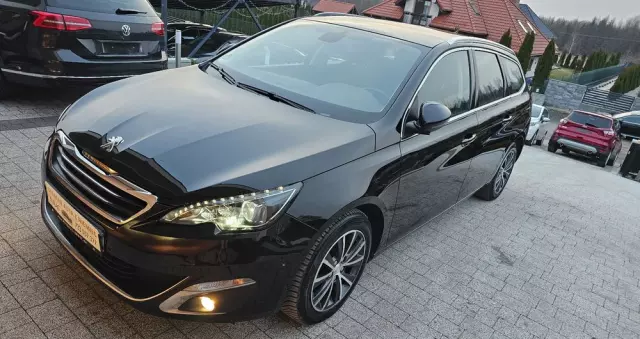 PEUGEOT 308 SW BlueHDi 120 Stop & Start Allure