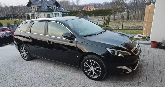 PEUGEOT 308 SW BlueHDi 120 Stop & Start Allure