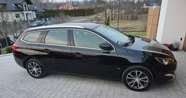 PEUGEOT 308 SW BlueHDi 120 Stop & Start Allure