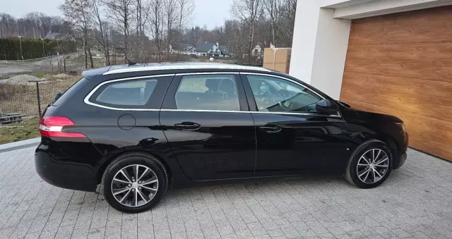 PEUGEOT 308 SW BlueHDi 120 Stop & Start Allure